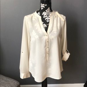 Lauren Conrad Roll tab cream color blouse 🆕